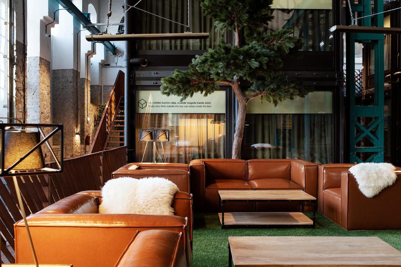 Hektor Container Hotel Tallinn Exterior photo